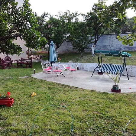 Hadjibulevata Guest House Kovachevtsi Ngoại thất bức ảnh