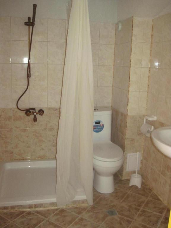 Hadjibulevata Guest House Kovachevtsi Ngoại thất bức ảnh